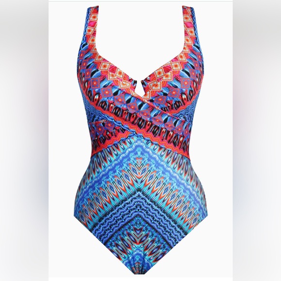 Miraclesuit
Casablanca Criss Cross Escape One Piece Swimsuit Size 14 -NWOT - Picture 5 of 6